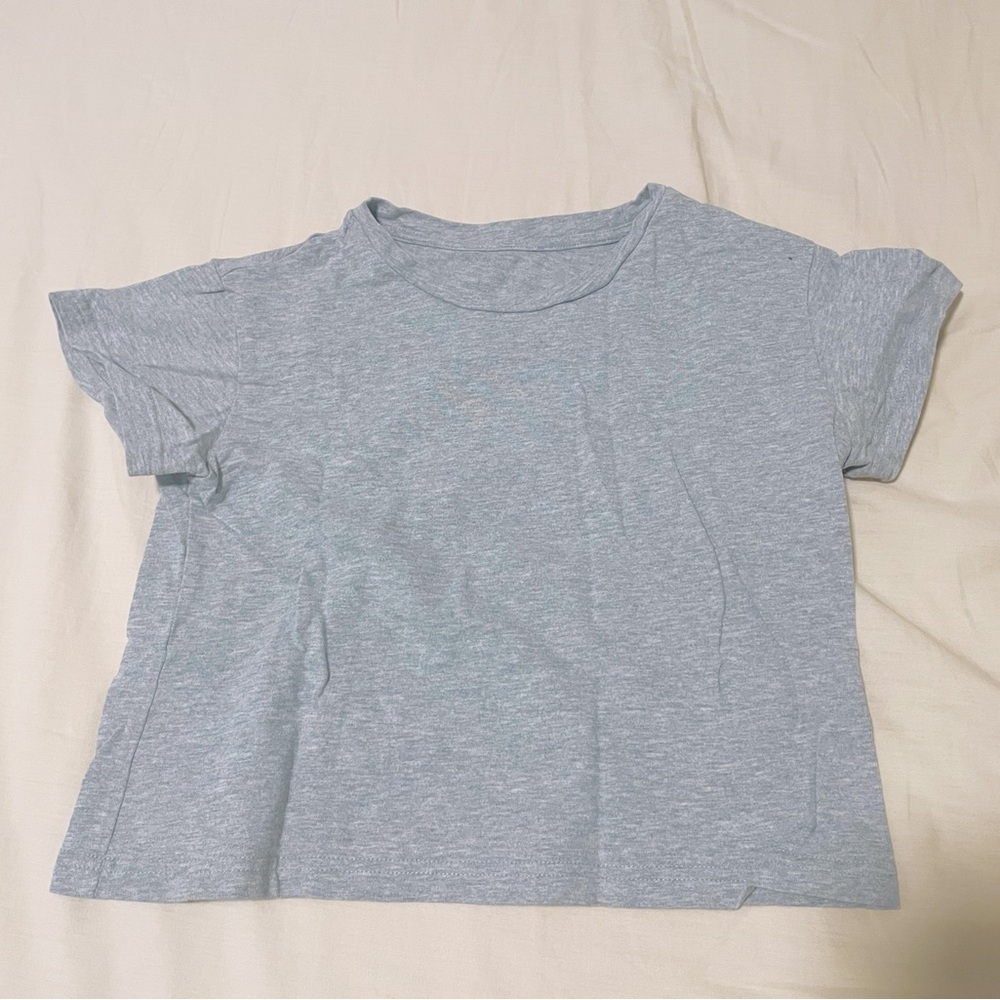 Classic Grey Short-Sleeve T-Shirt | Minimalist Casual Style